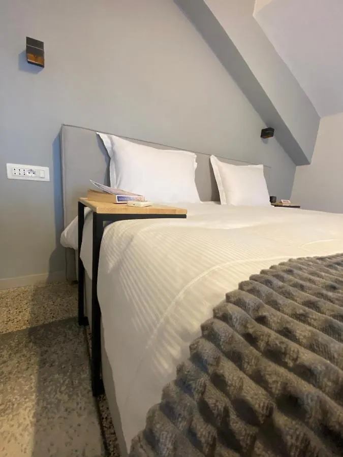 Jonexh Apartments تيرانا ألبانيا